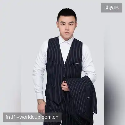 牧尘